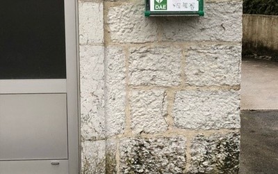 DEFIBRILLATEUR